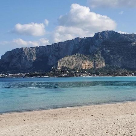 Fronte Mare Arenella Bed & Breakfast Palermo Exterior photo